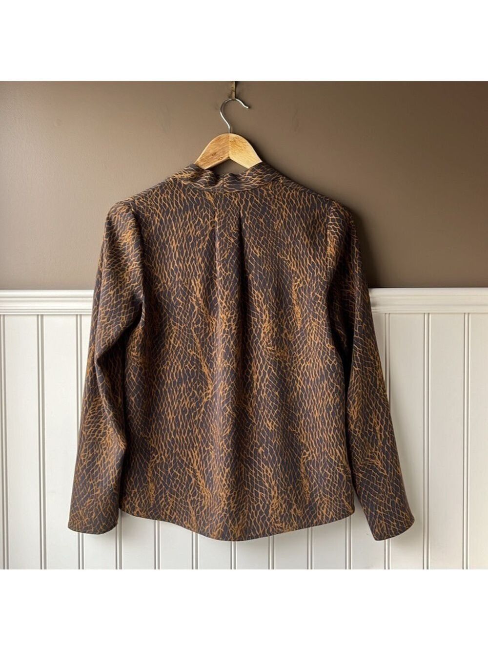 BABATON Navy & Gold Power Blouse Size XS - Picture 6 of 8